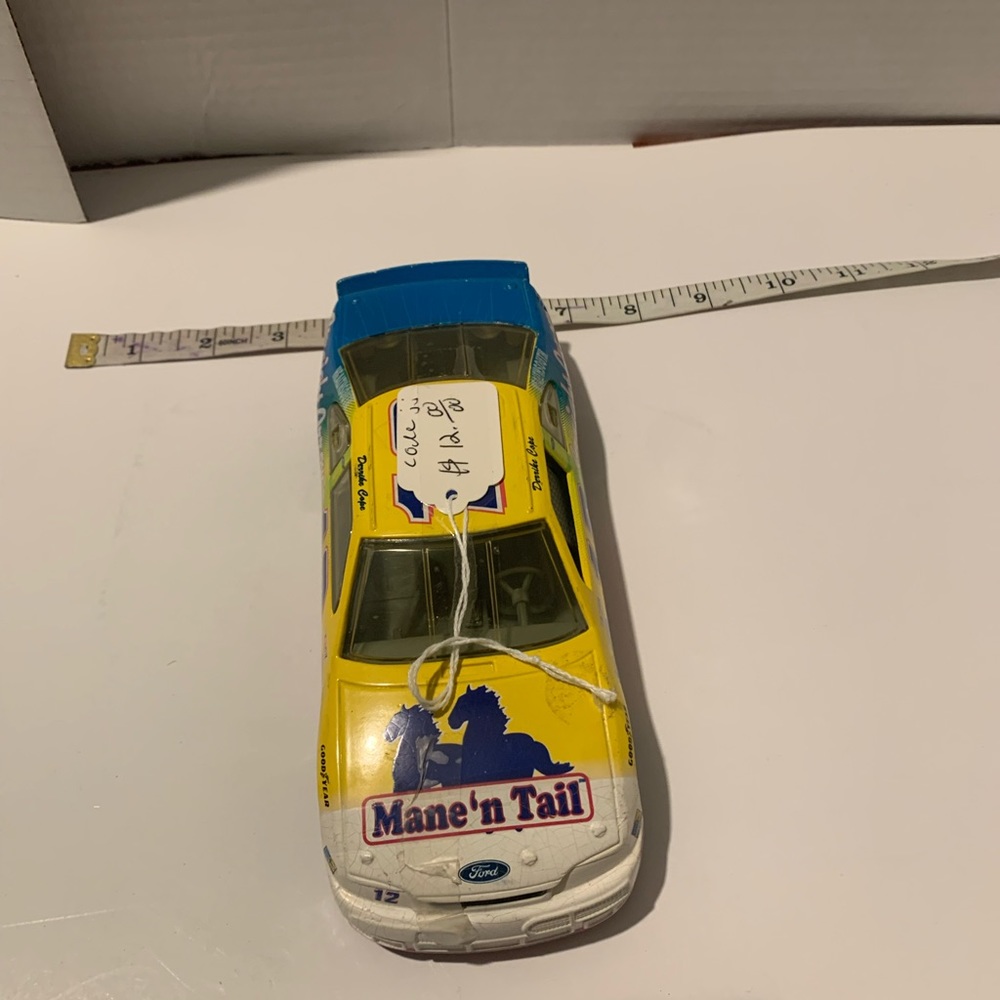 Racing Champions, “12 NASCAR Straight Arrow
